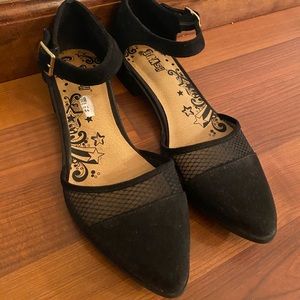 Black dressy flats